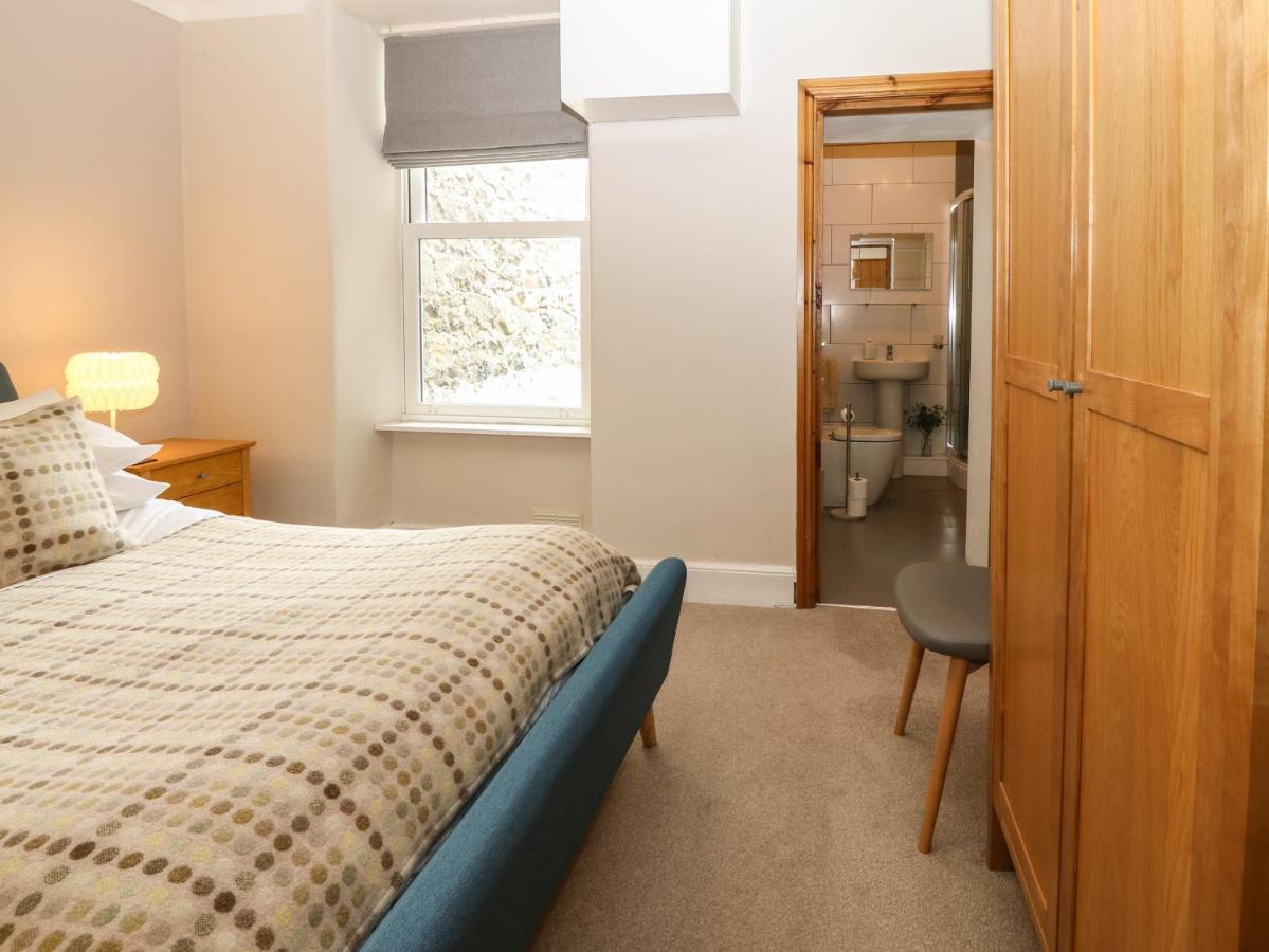 Y Castell Apartment 2 포스마독 외부 사진