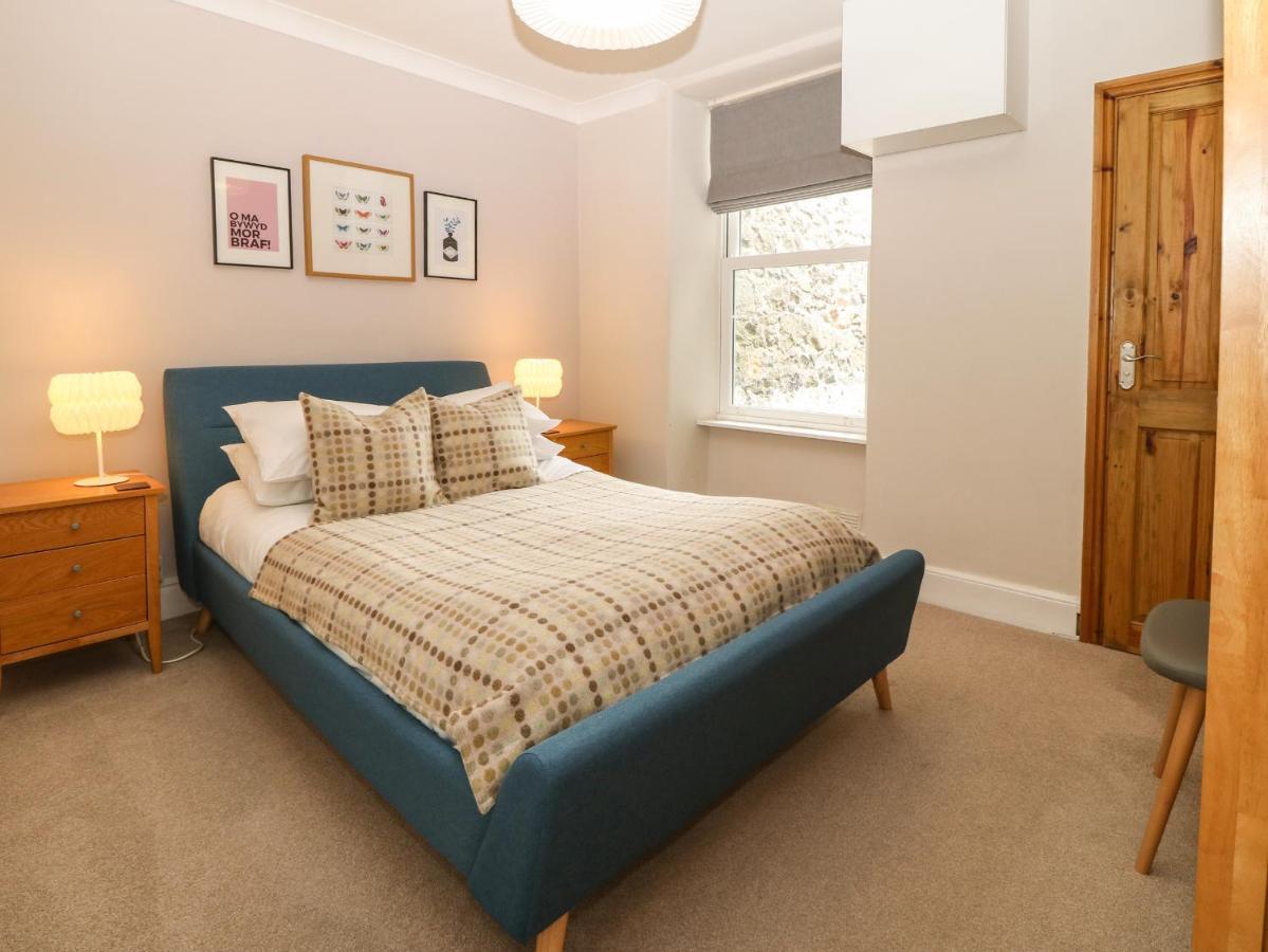 Y Castell Apartment 2 포스마독 외부 사진